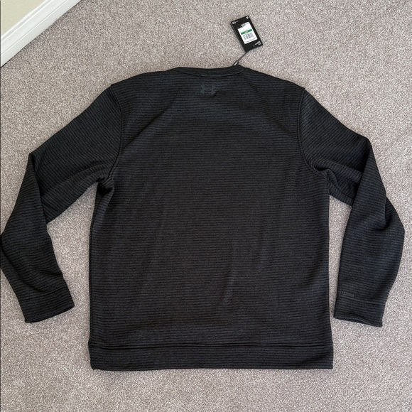 Men’s Under Armour Golf Black Crewneck Sweater - Picture 6 of 6